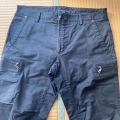 カーゴパンツ