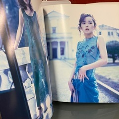 送料無料 葉月里緒菜 写真集 RIONA HAZUKI 篠山紀信 ぶんか社 1998年5月1日発行 初版#12778の画像