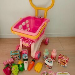 ミニーちゃん　お買い物ごっこ　ショッピングカート