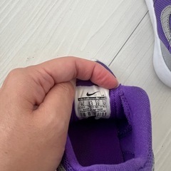 キッズNIKEスニーカーの画像