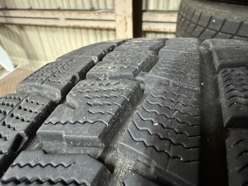 ブランドル17インチ7J PCD100 5穴　４本セット中古  
