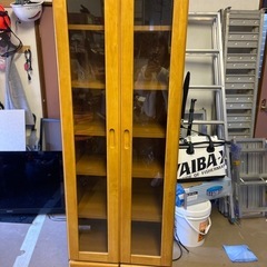 本棚、収納棚、食器棚の画像