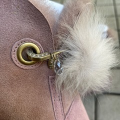 UGG 22cmチャーム付きの画像