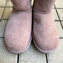 UGG 22cmチャーム付きの画像
