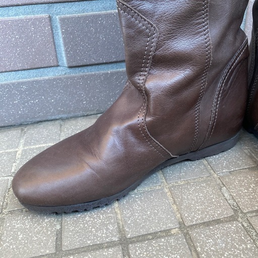 status  ミドル丈ブーツ　焦茶