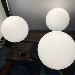 K2411-801 ARTWORKSTUDIO INC. ボール3点 ペンダントライト リモコンなし キズ汚れ有りの画像