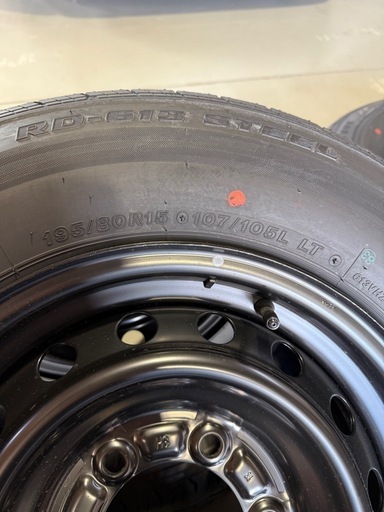 195/80R15 ノーマルタイヤ （新車外し）