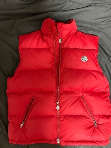 （決まりました！沢山のお問い合わせありがとうございました。）MONCLER ダウンベスト 正規品　M〜L相当