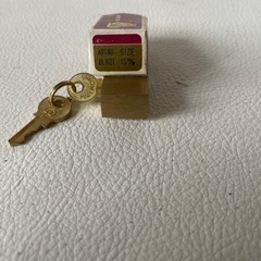 GOLD DOOR ゴールド・ドア 超小型 ミニチュア 南京錠 真鍮製 パドロック 品番 BL621 サイズ 15㎜ 中国製 ドールハウスにも最適 新品  の画像