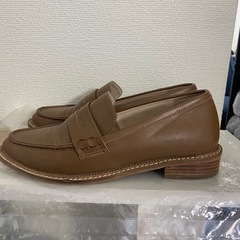 ローファー 靴 サンダル パンプス スニーカーの画像