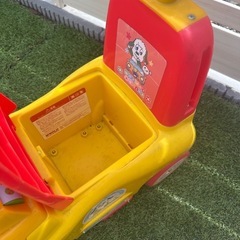 子供用　車　の画像