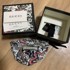 GUCCIネックレスペアの画像