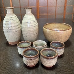 【新品未使用】酒器セット　徳利×2本、お猪口×5個、器×1個　在銘