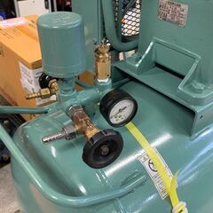 日立産機システム　給油式ベビコン(コンプレッサ)　3.7P-9.5VB5【中古品】の画像