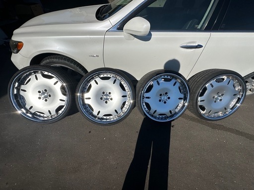 レクサス　LS   BMW用　
アルミホイール　22inc
