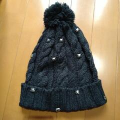 大人用　鋲付き　ニット帽　美品　ROCK 　帽子の画像