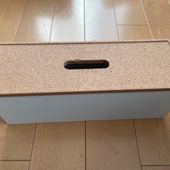 IKEA(イケア)KVISSLE クヴィッスレ ケーブルマネジメントボックス、コルク／ホワイトの画像