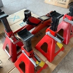 【お取引中】ジャッキとスタンドの５点セット❗️の画像