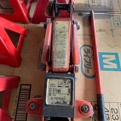 【お取引中】ジャッキとスタンドの５点セット❗️の画像