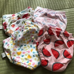 【お相手決定】無料　トイレトレーニング パンツSサイズ4枚の画像