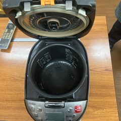 HITACHI炊飯ジャーの画像