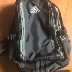 adidasキッズリュック