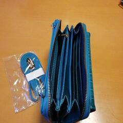 未使用のショルダータイプのお財布の画像