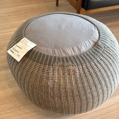 クッション　IKEAの画像