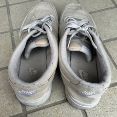 NIKE スニーカーの画像