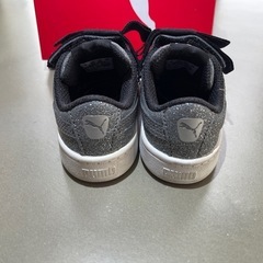 PUMA ラメ入りスニーカー 14.0cm 箱付きの画像