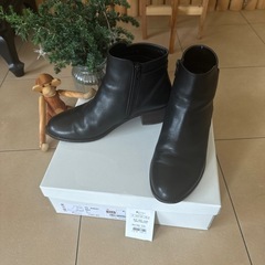 ダイアナ　ショートブーツ