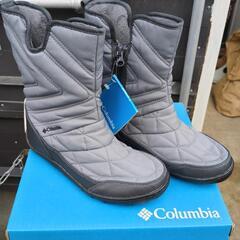 コロンビア　女性用　スノーブーツ　新品　23cm