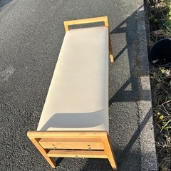 座り心地の良い長椅子の画像
