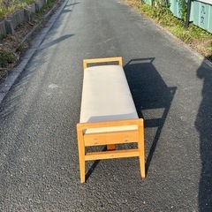 座り心地の良い長椅子の画像