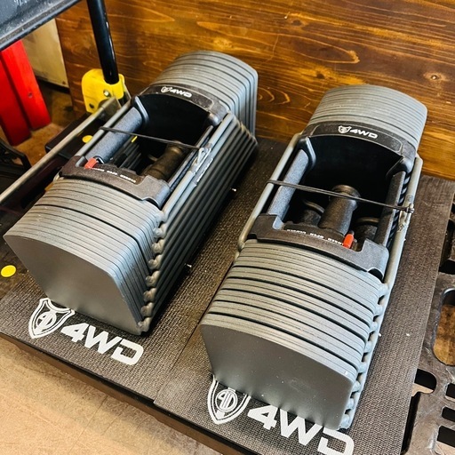 《売約済》【武蔵小山店】【～4/14限定SALE！店内全品20%お値引き！】　 ダンベル　可変式ダンベル　　4WD ４ＷＤ　ジャパンブランド　ジャパンクオリティ　41kg 2個セット　マット　付き　筋トレ　ジム　パーソナルジム　パーソナル