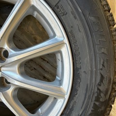 美品スタッドレスタイヤ4本 ブリザックVRX2 195/65R15 91Qの画像