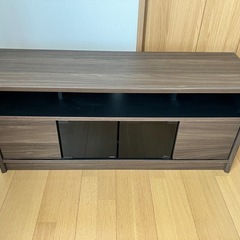 ダッシュボード、テレビ台