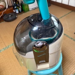 ジューサー
