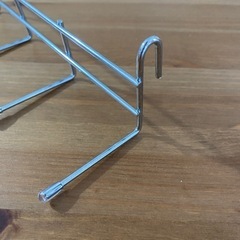 まな板置き、6連フックの画像