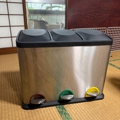ステンレスゴミ箱