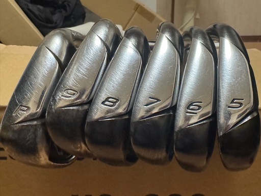 ゴルフクラブ　テーラーメイド　アイアンバーナー2.0