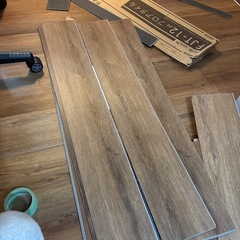 ニトリフロアタイル　ダークブラウン　ジャンク品