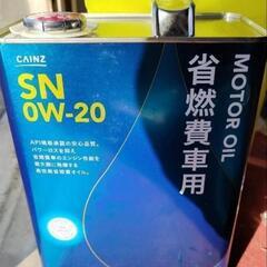 カインズ エンジンオイル 0w-20 約2L