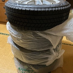 ブリヂストン　VRX3 スイフト　スタッドレスタイヤ　15インチの画像