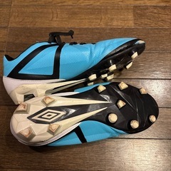 サッカースパイク　アンブロ の画像