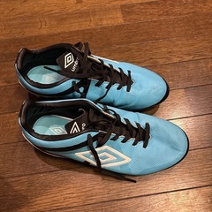 サッカースパイク　アンブロ 