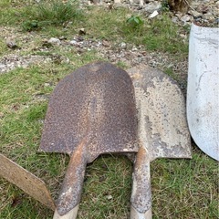 スコップなど園芸用品の画像