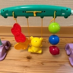 新生児から遊べるベビージムの画像
