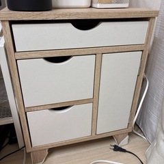 ドレッサー　棚