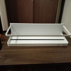 山崎実業バスラックと棚